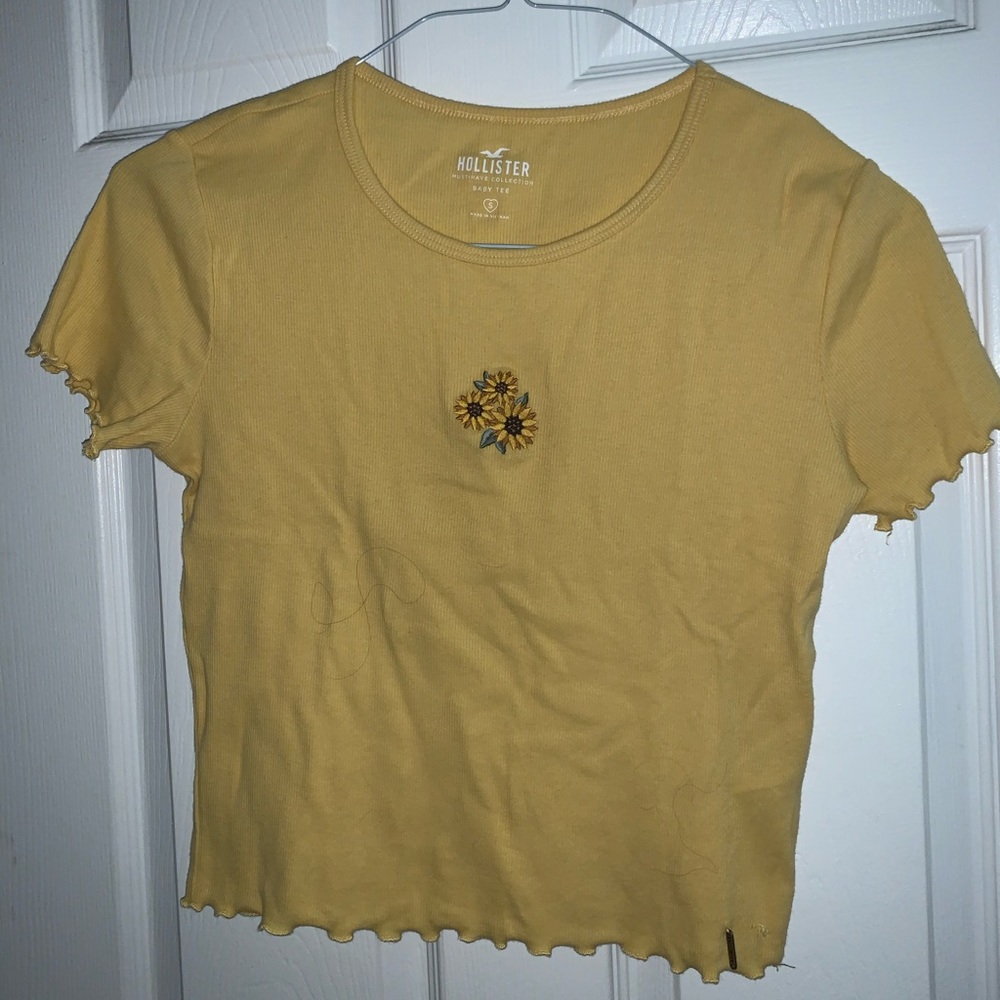 Yellow Hollister Baby Tee Size Small